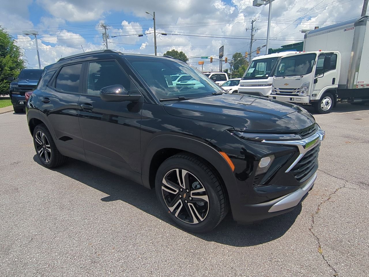 2026 Chevrolet Trailblazer LT photo 2