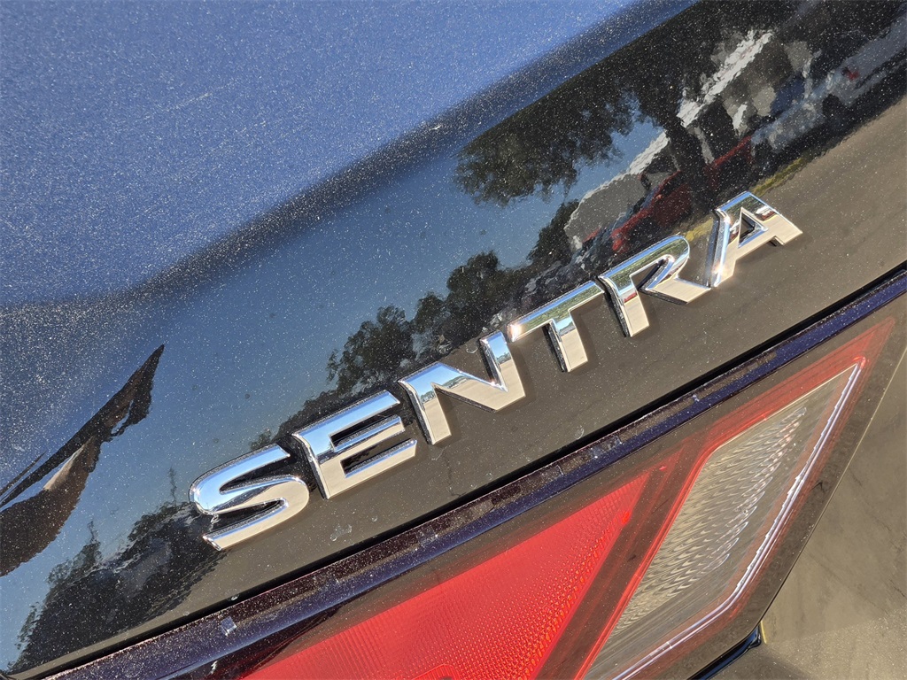 2025 Nissan Sentra S photo 3