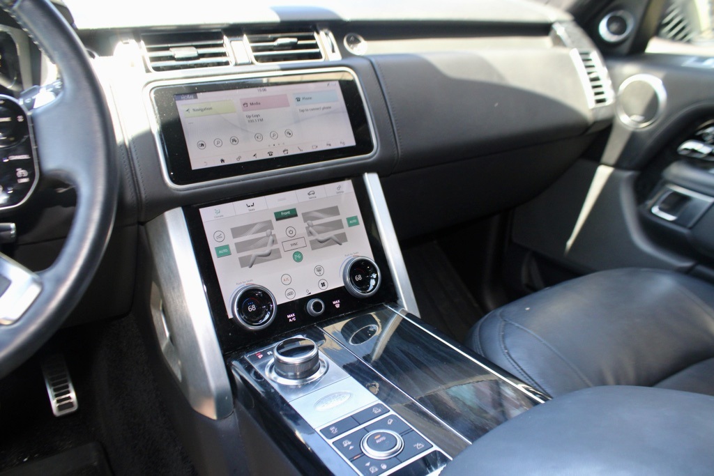 2021 Land Rover Range Rover Autobiography photo 16
