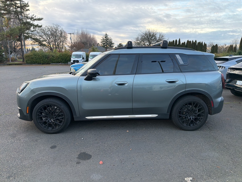 2025 Mini Cooper S photo 2