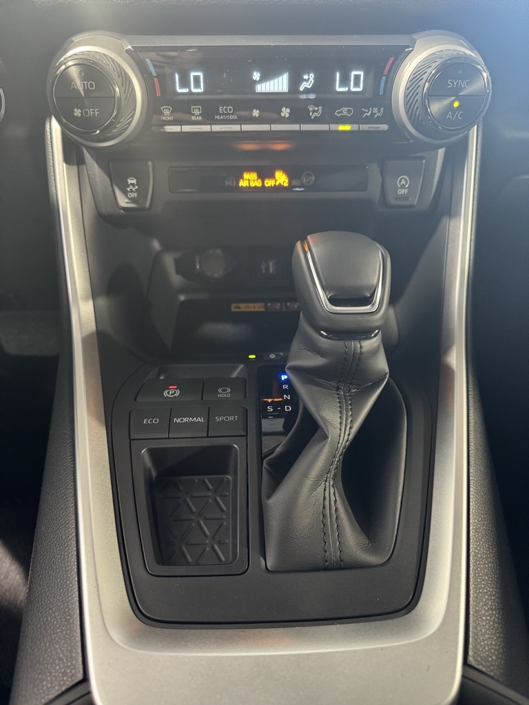 2025 Toyota RAV4 XLE Premium photo 37