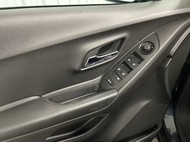 2021 Chevrolet Trax LT photo 22