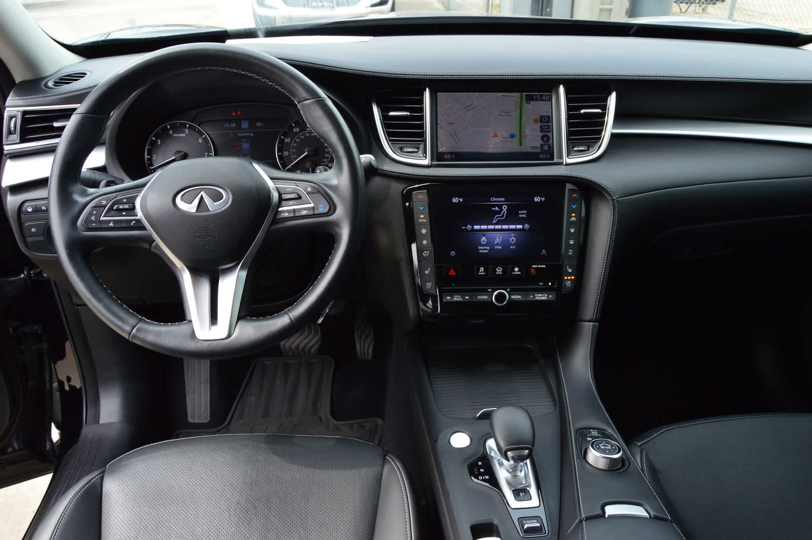 2022 Infiniti QX50 Essential photo 18
