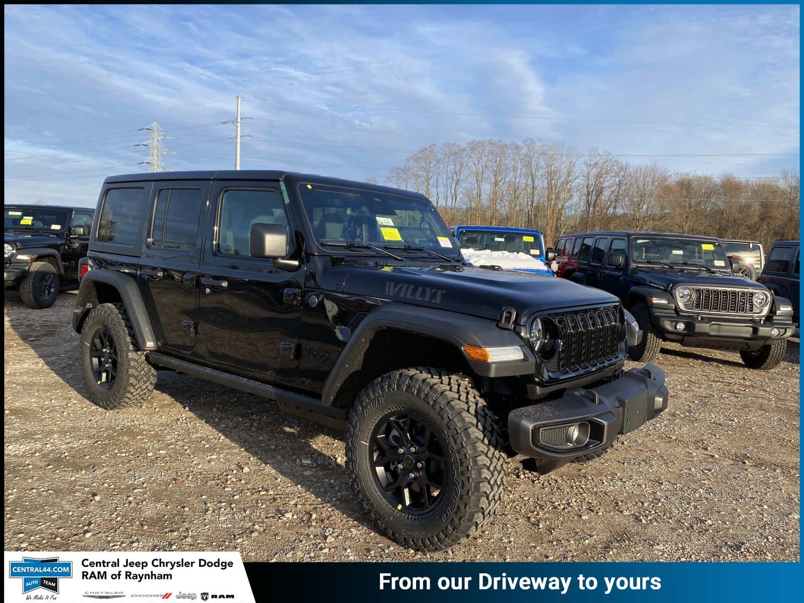 2026 Jeep Wrangler 4-Door Willys's photo