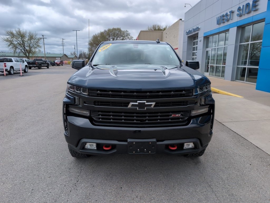 2020 Chevrolet Silverado Trail Boss LT photo 3