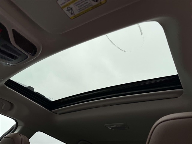 2025 Subaru Outback Touring XT photo 3