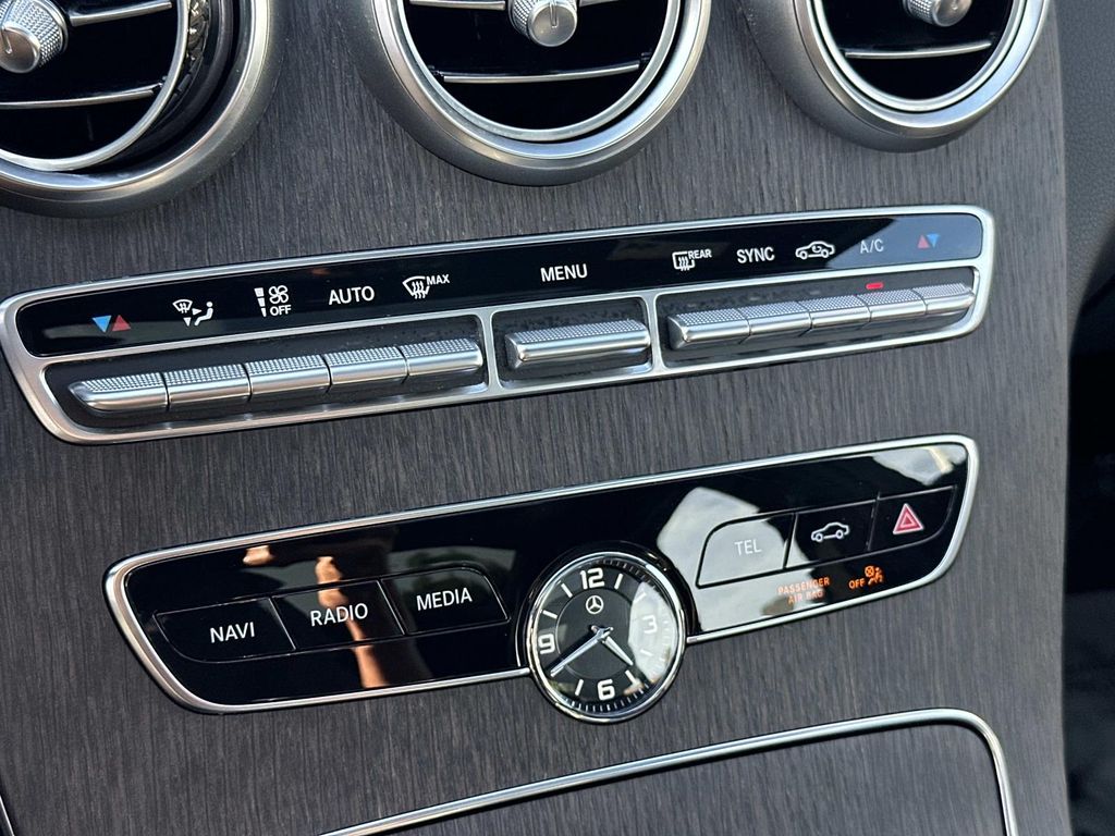 2019 Mercedes Benz C 300 photo 41