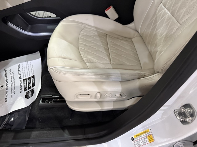 2022 Buick Enclave Avenir photo 19