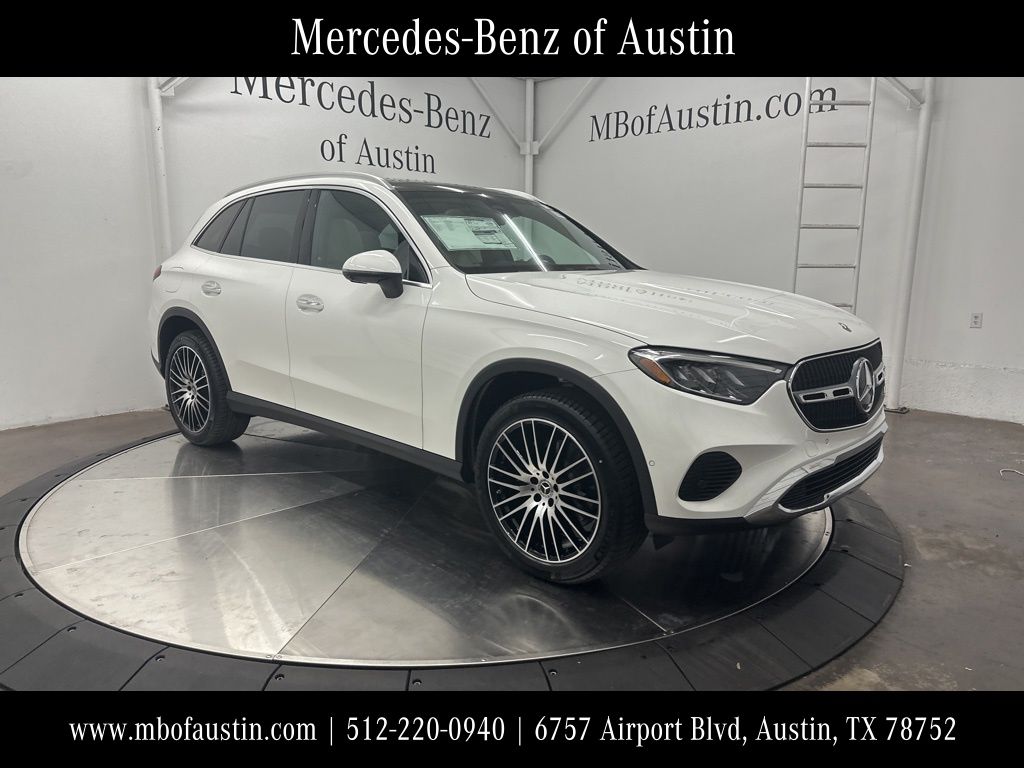 2026 Mercedes-Benz GLC Base's photo