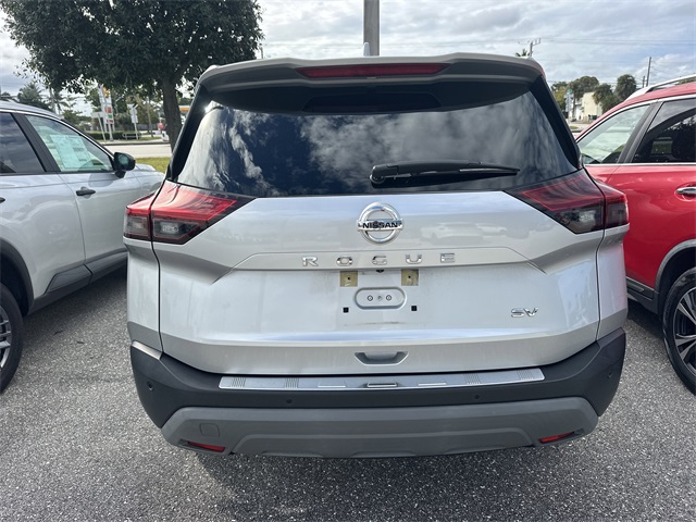 2021 Nissan Rogue SV photo 4