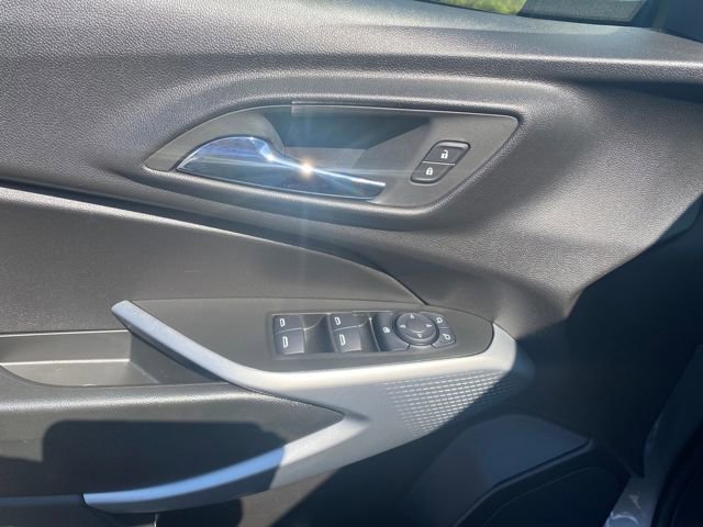 2026 Chevrolet Trax LS photo 5