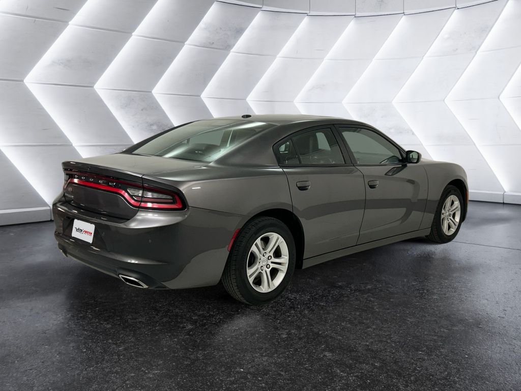 2022 Dodge Charger SXT photo 4