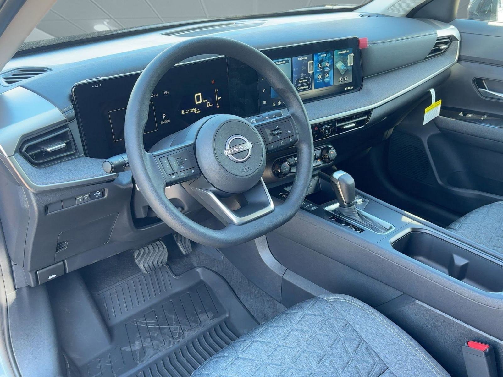 2026 Nissan Kicks SV photo 2