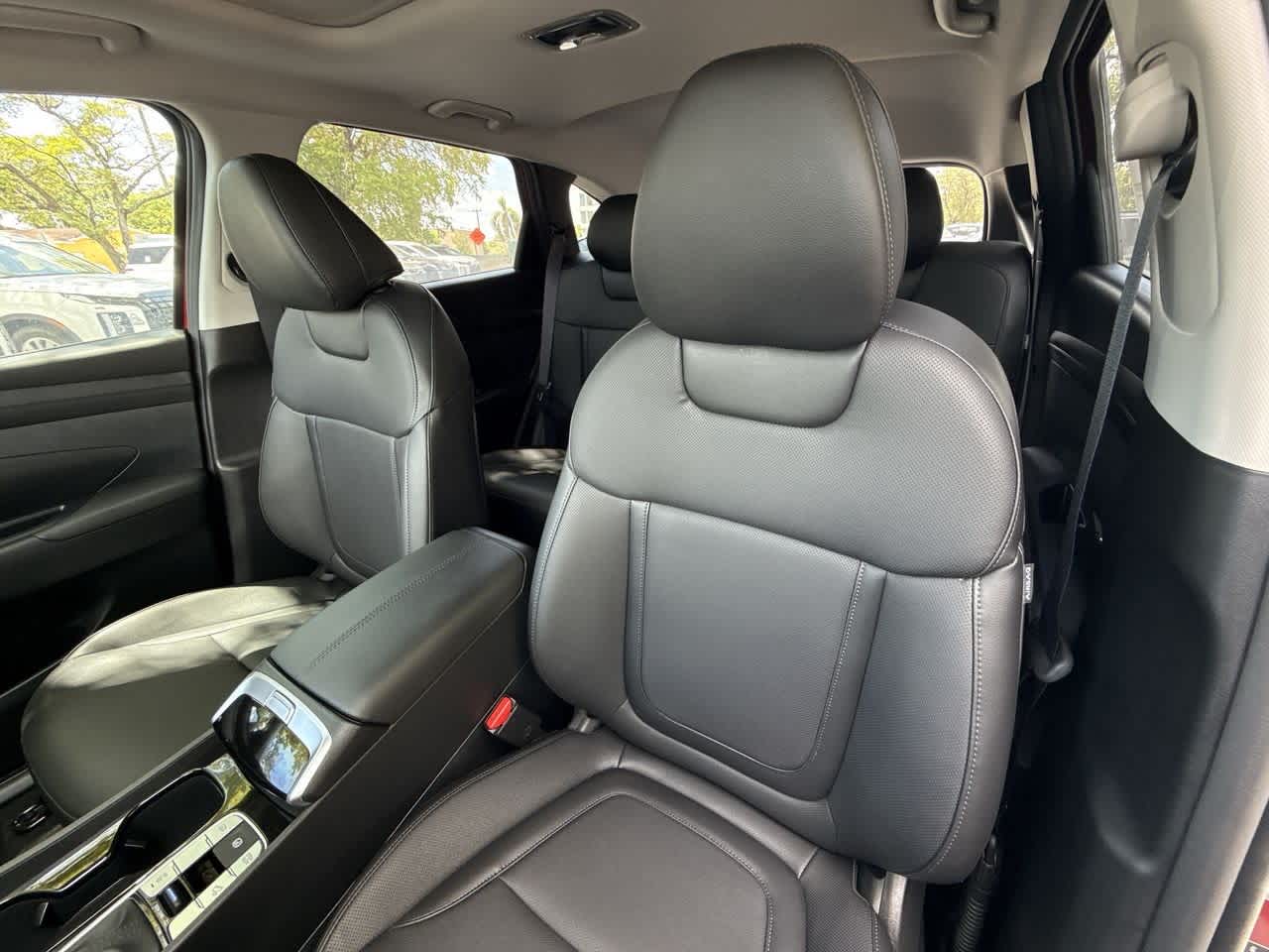 2025 Hyundai Tucson SEL Convenience photo 12