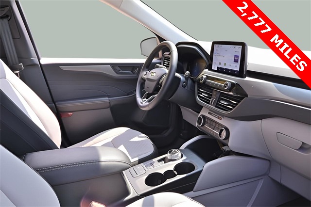 2025 Ford Escape Active photo 4