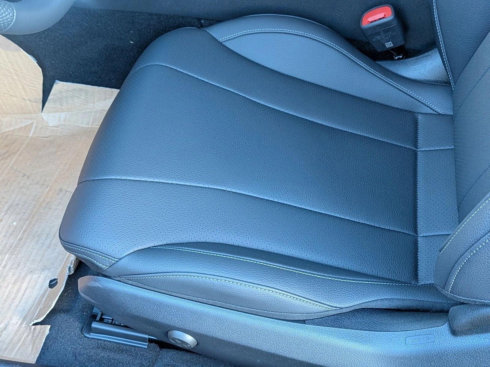 2026 Mercedes Benz CLE 300 4MATIC Coupe photo 4