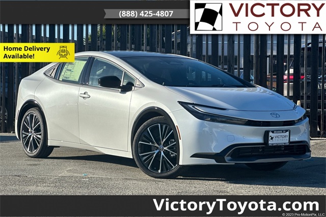 2026 Toyota Prius Limited's photo