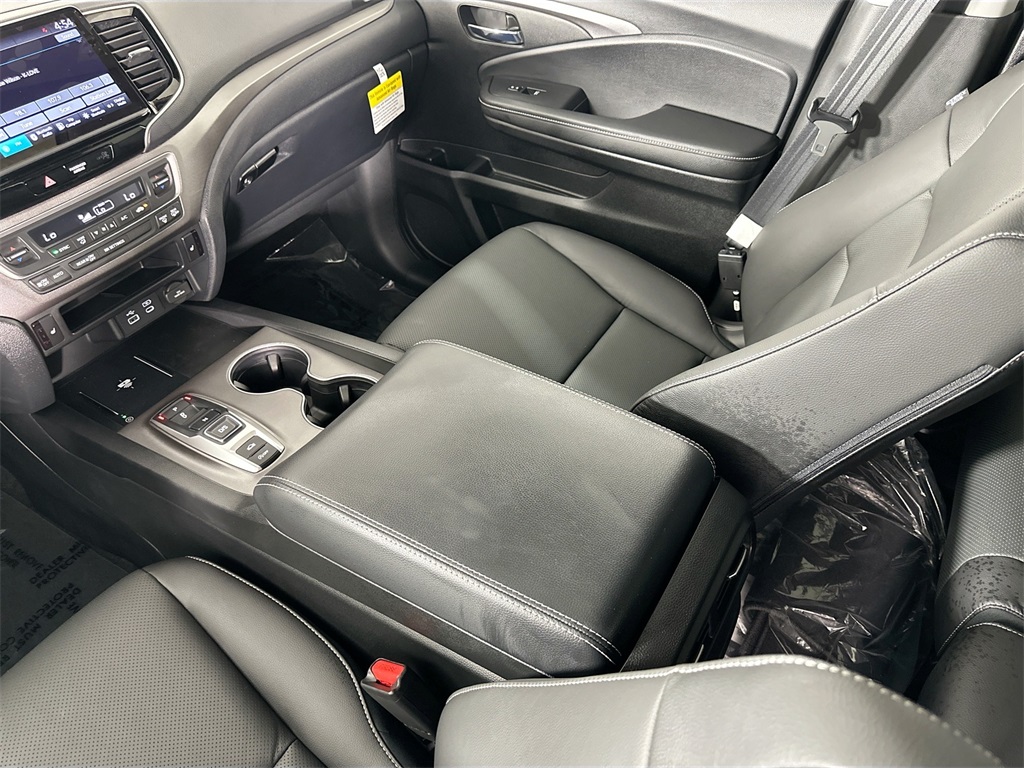 2025 Honda Ridgeline RTL photo 4