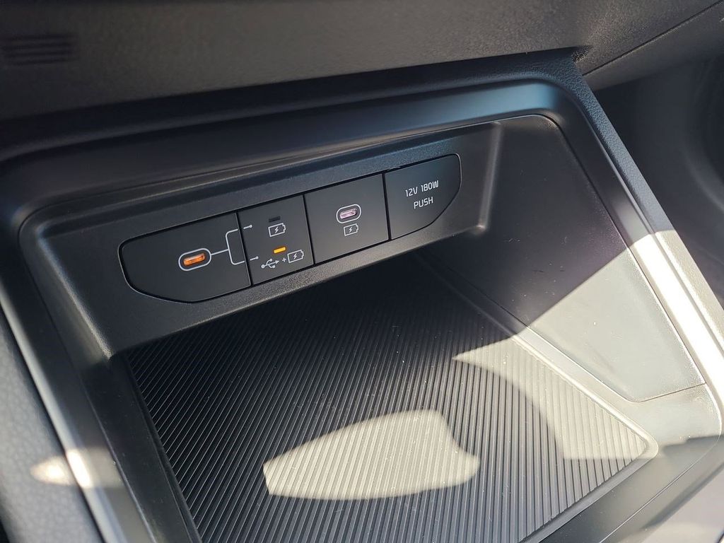 2026 Kia K5 LXS photo 21