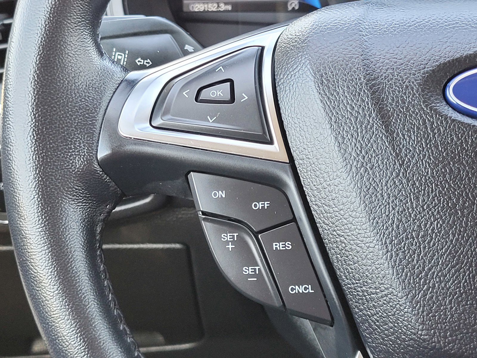 2024 Ford Edge Titanium photo 24
