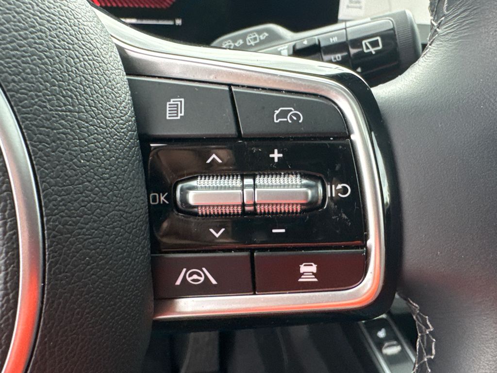 2024 Kia Sorento S photo 26