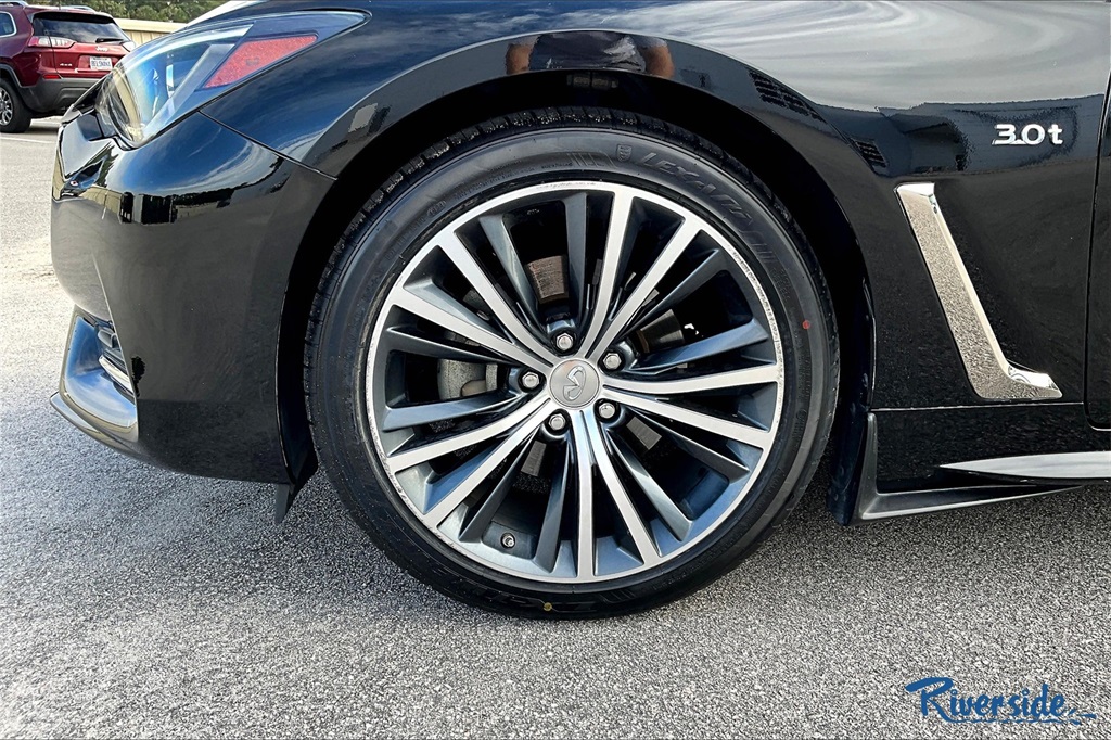 2017 Infiniti Q60 3.0t Premium photo 30