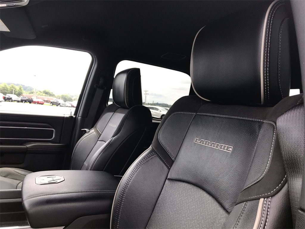 2023 Ram 3500 Laramie photo 10