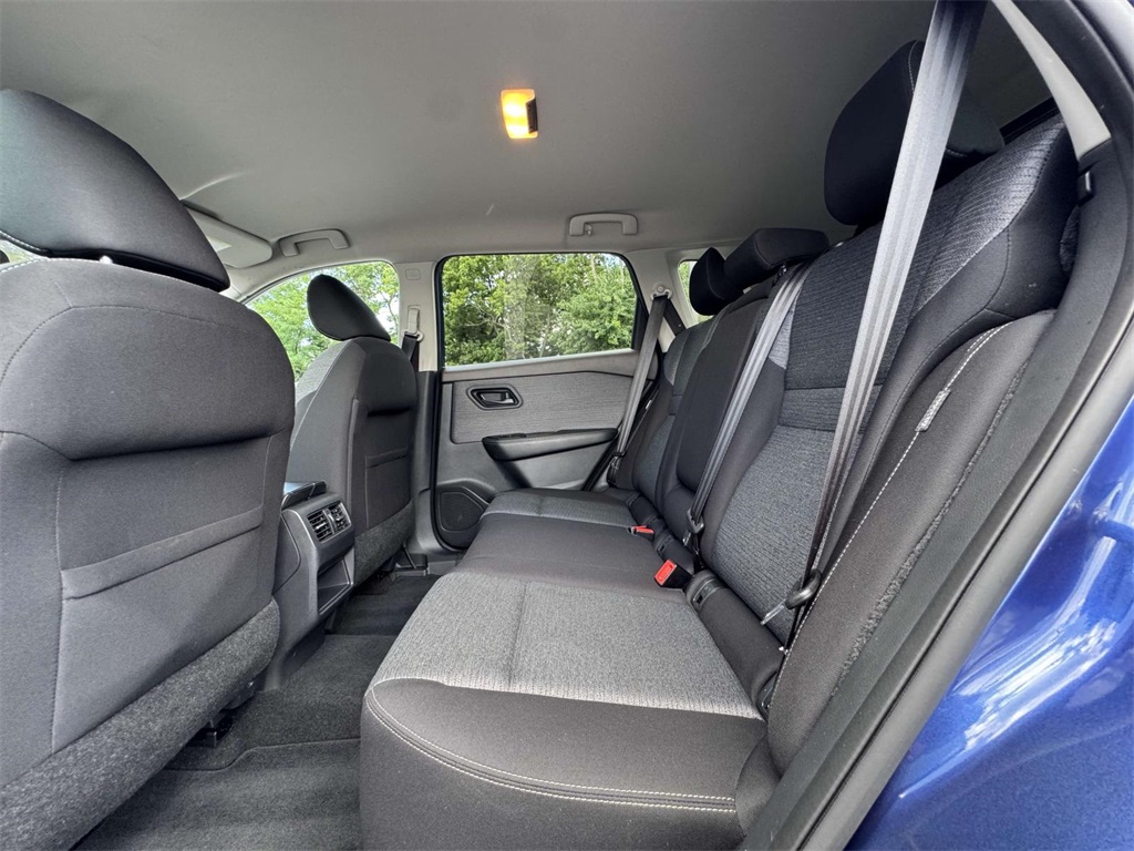 2021 Nissan Rogue S photo 14