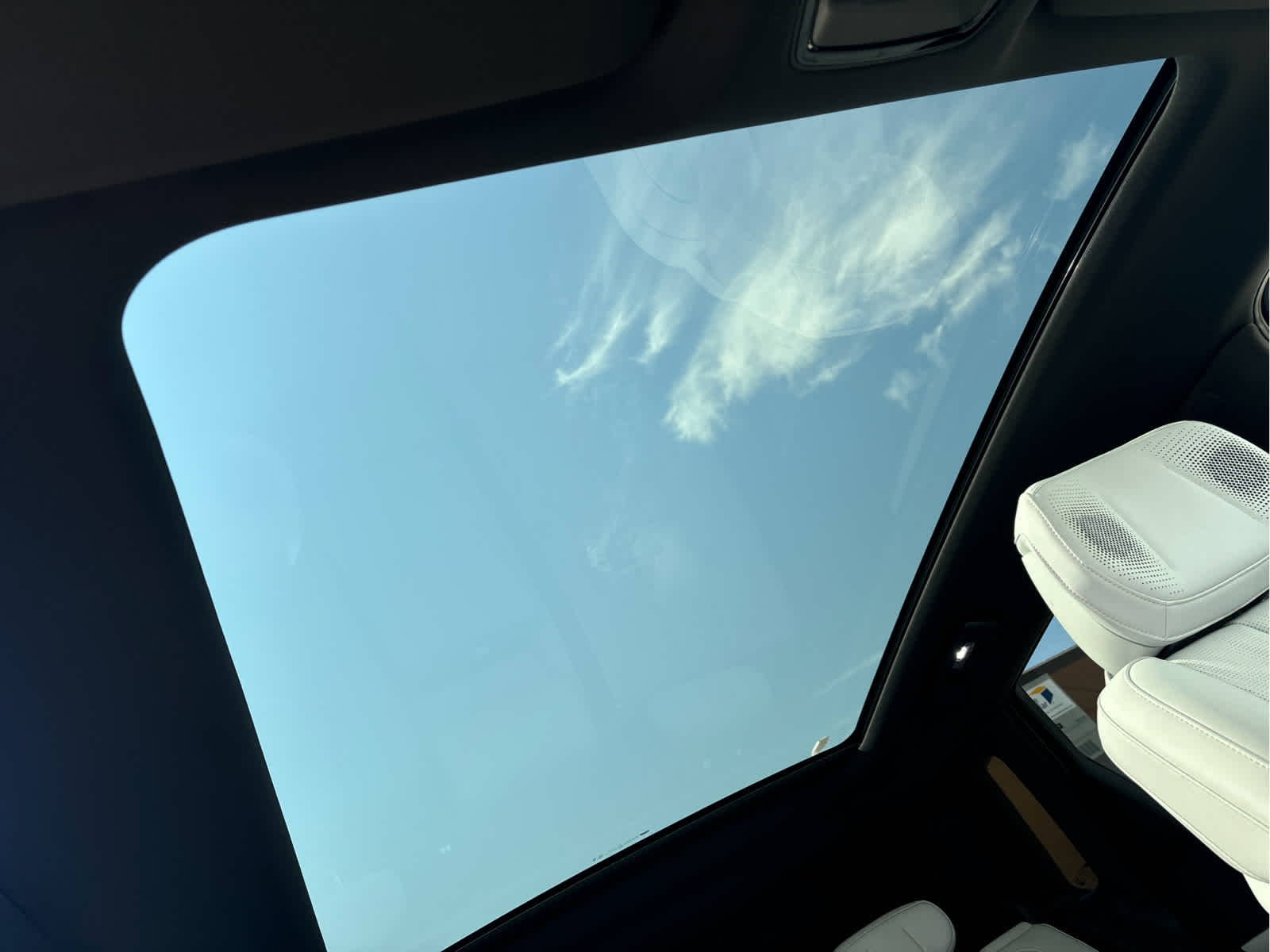 2023 Cadillac Lyriq Luxury photo 8