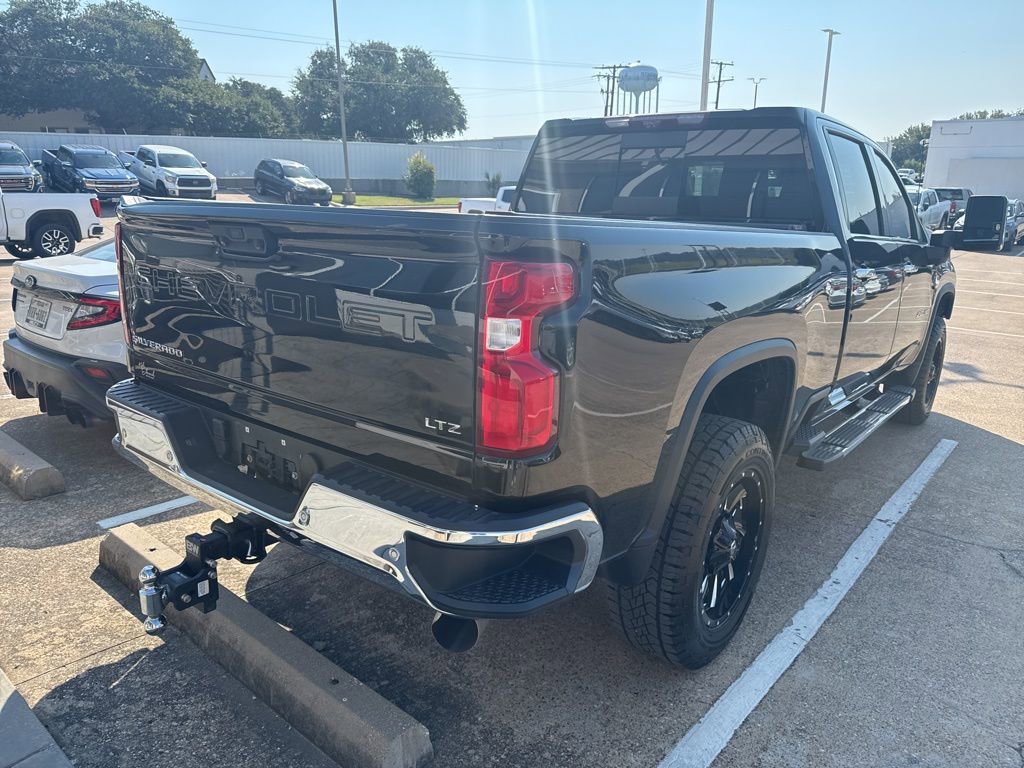 2022 Chevrolet Silverado 2500HD LTZ photo 6