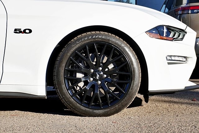 Used 2020 White Ford GT Premium image 7