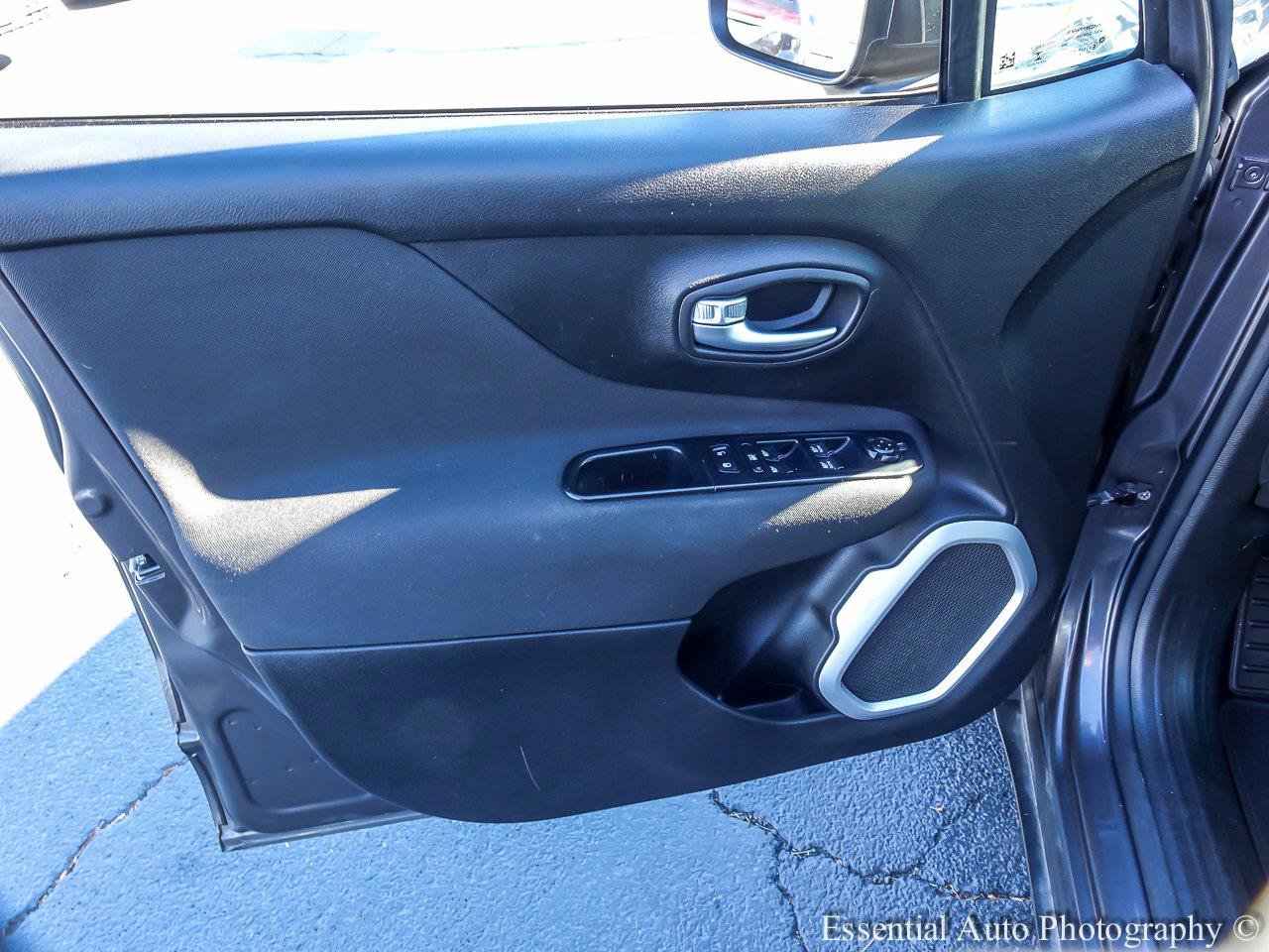 2018 JEEP RENEGADE - Image 16