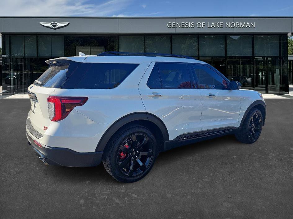 2020 Ford Explorer ST photo 3