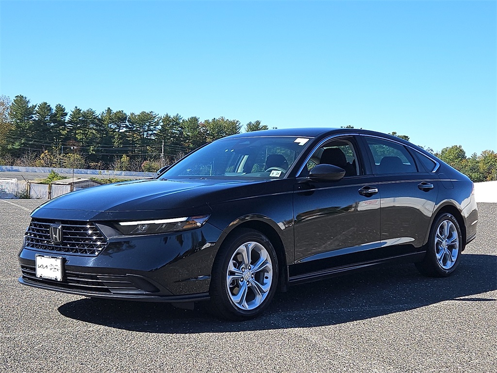 2023 Honda Accord LX photo 2