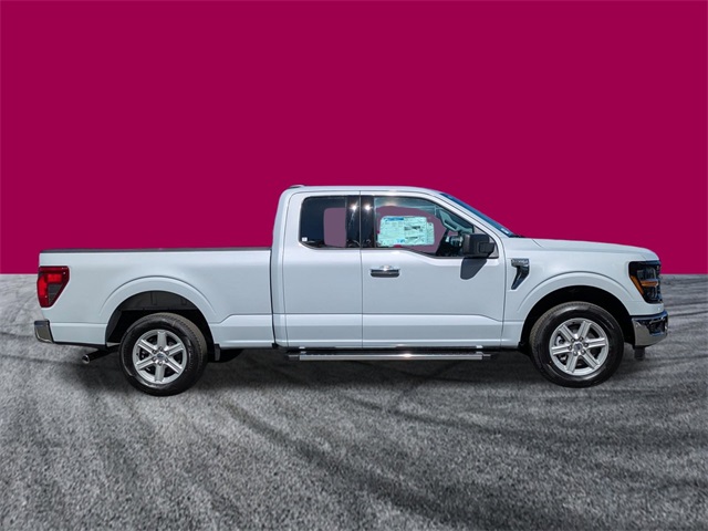 2025 Ford F-150 XLT photo 3