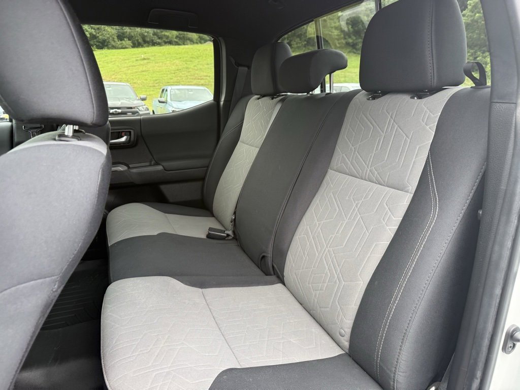 2022 Toyota Tacoma TRD Off-Road V6 SR photo 3