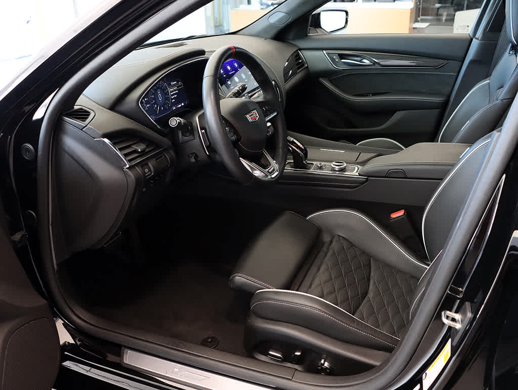 2023 Cadillac CT5 photo 9