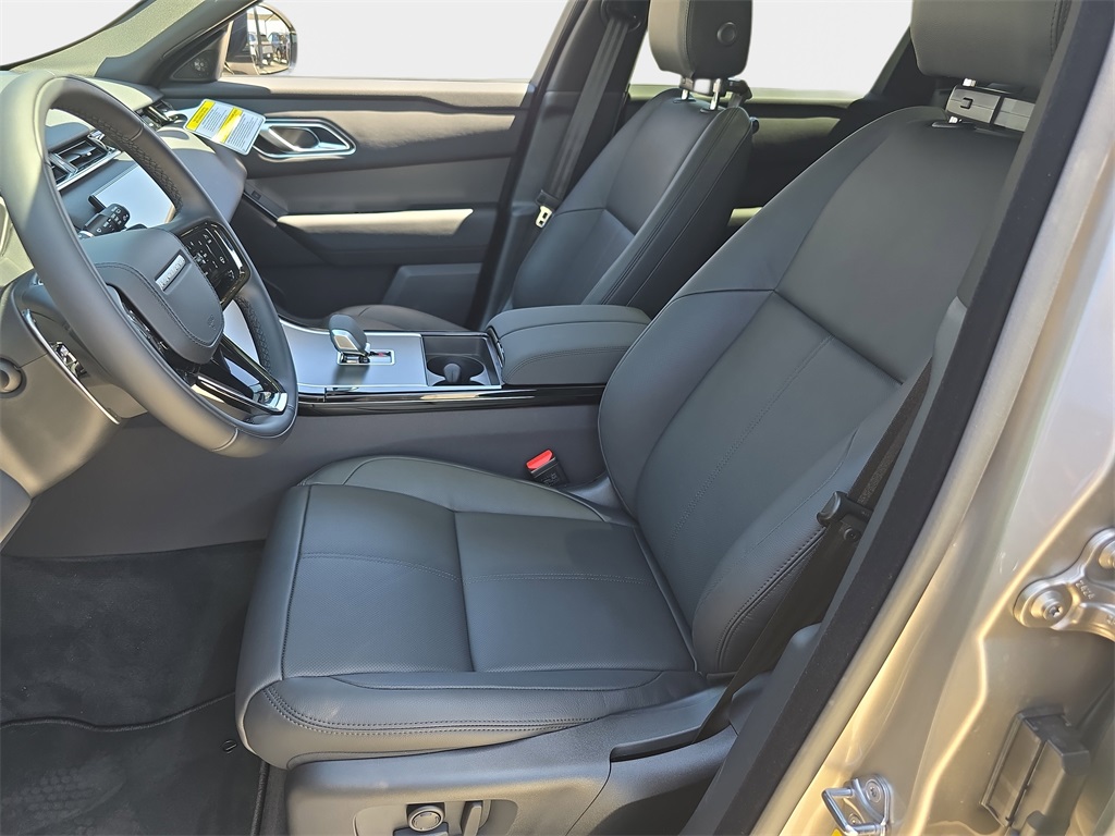 2026 Land Rover Range Rover Velar S photo 15