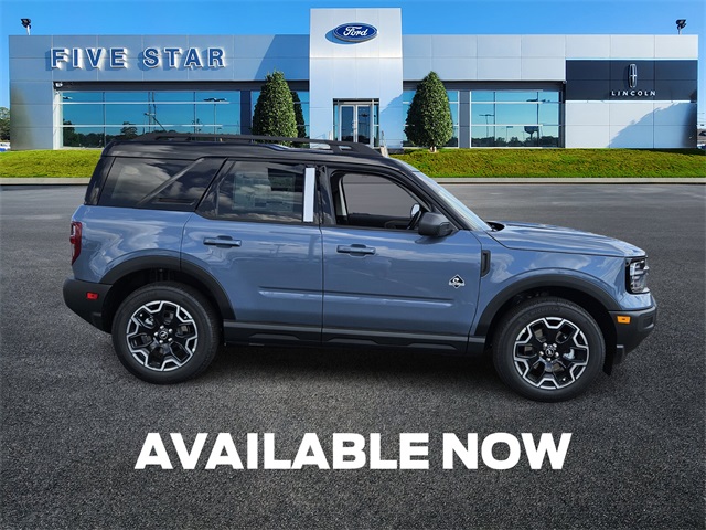 2025 Ford Bronco Sport Outer Banks photo 9