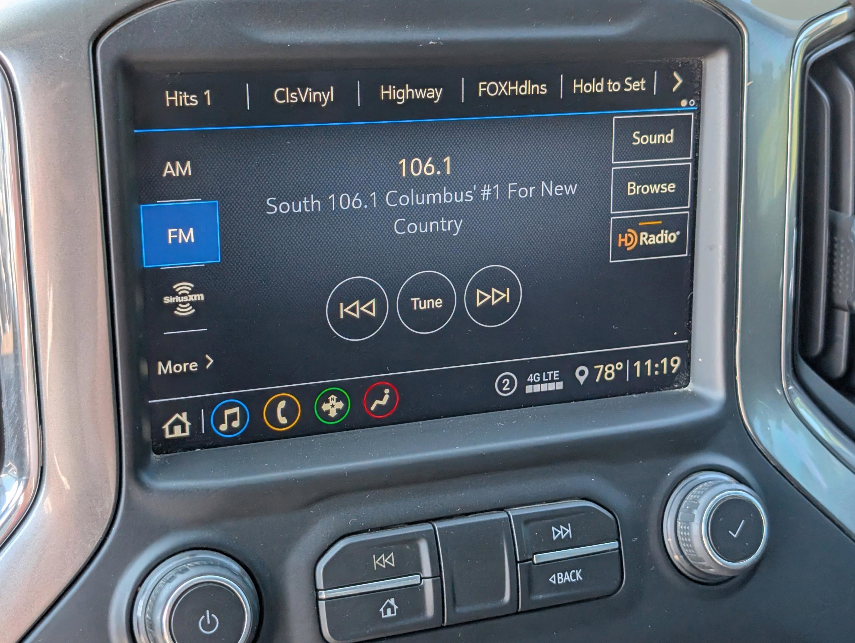 2020 Chevrolet Silverado 1500 RST photo 20