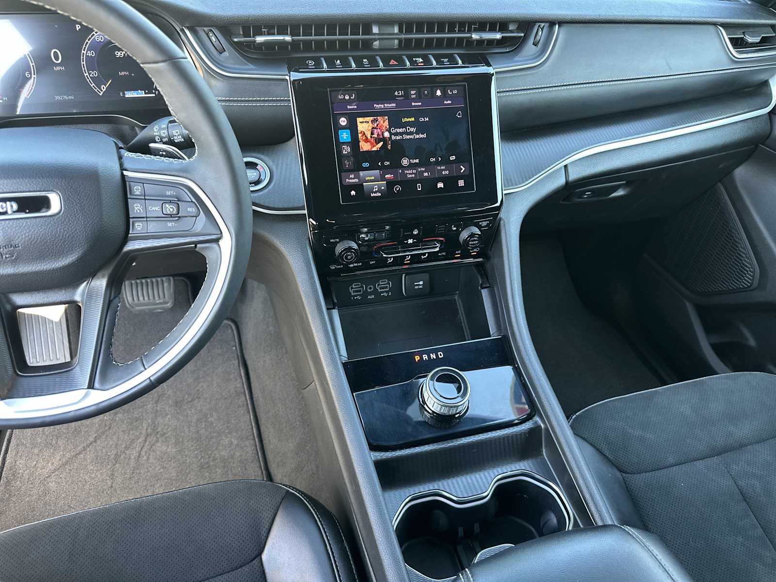 2024 Jeep Grand Cherokee Altitude photo 24