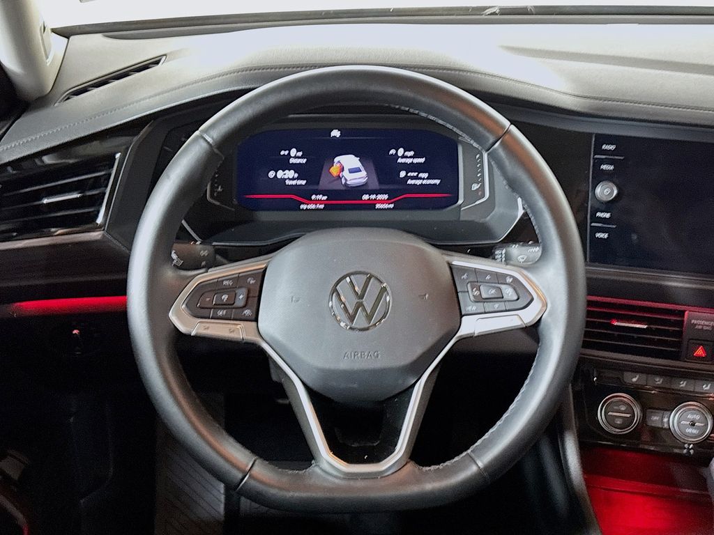 2023 Volkswagen Jetta 1.5T SEL photo 13
