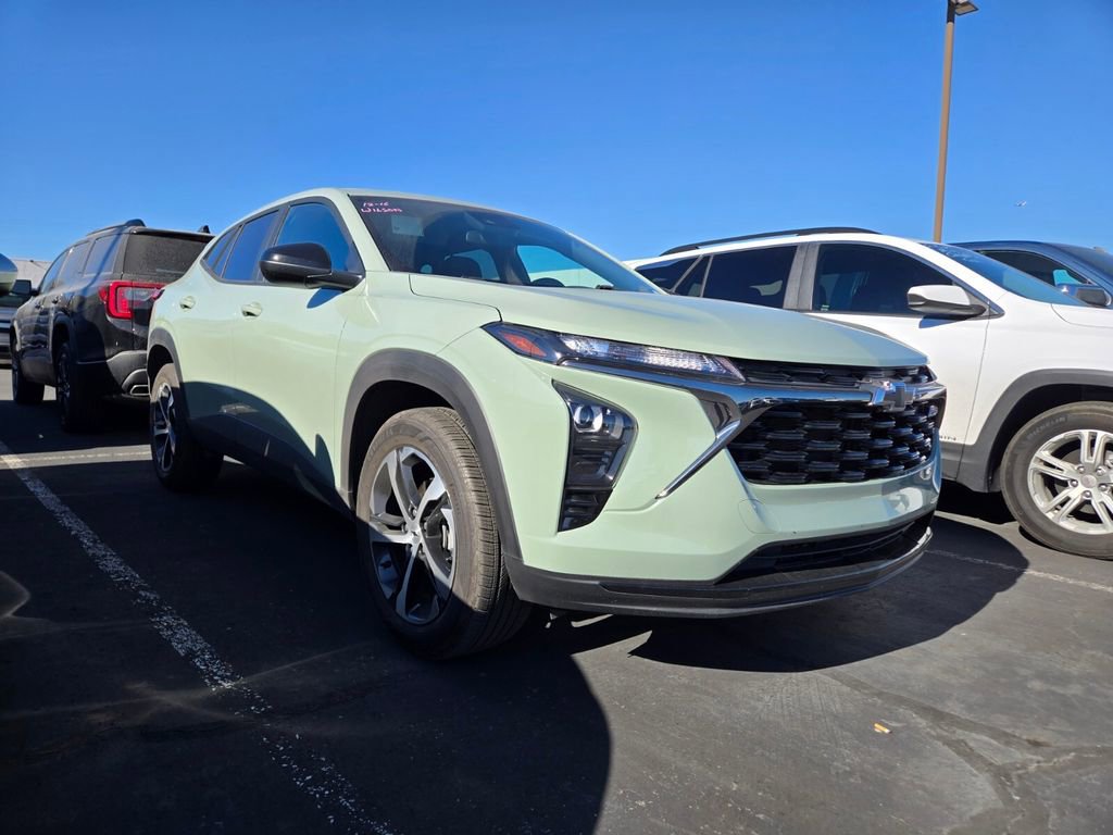 2024 Chevrolet Trax RS's photo