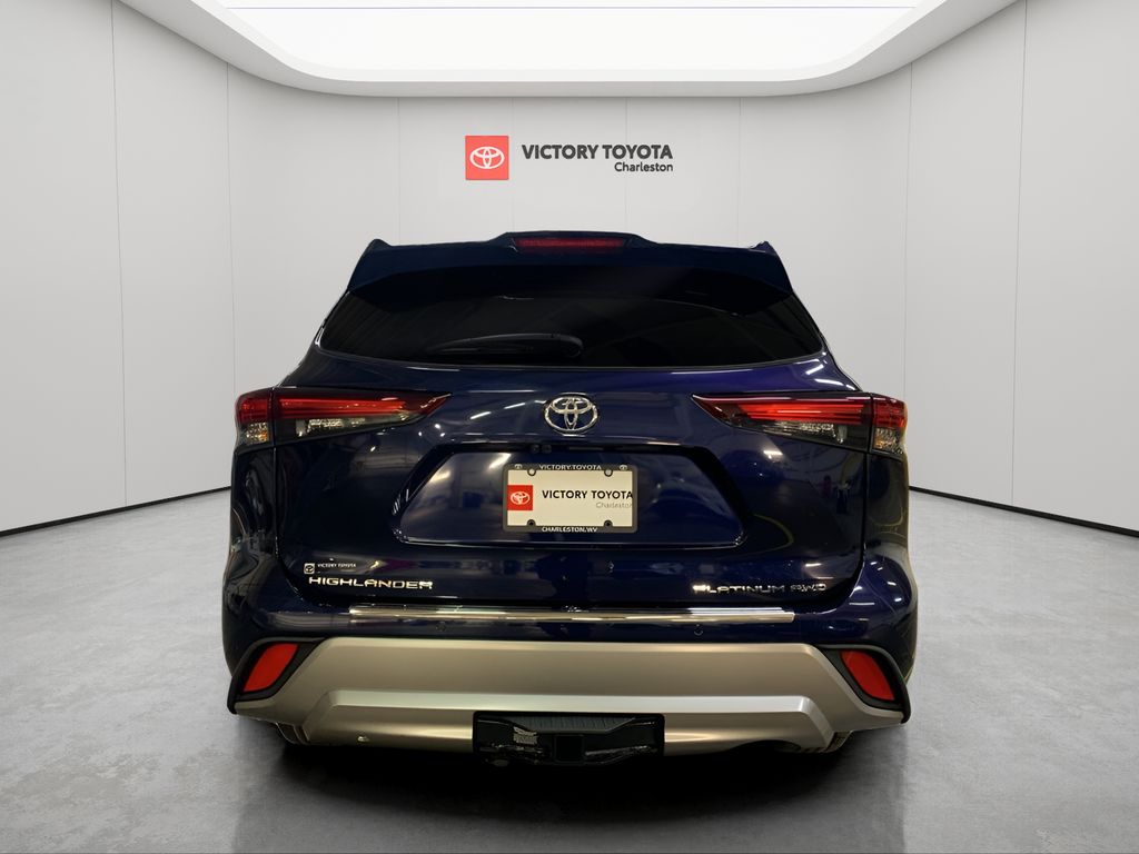 2026 Toyota Highlander XLE XSE Platinum Limited photo 4