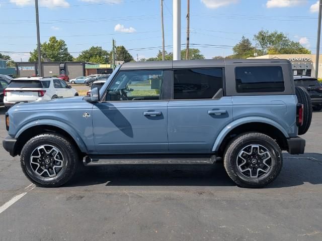 2025 Ford Bronco Outer Banks photo 44