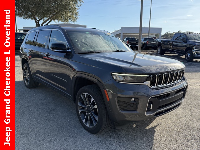 2022 Jeep Grand Cherokee L Overland's photo