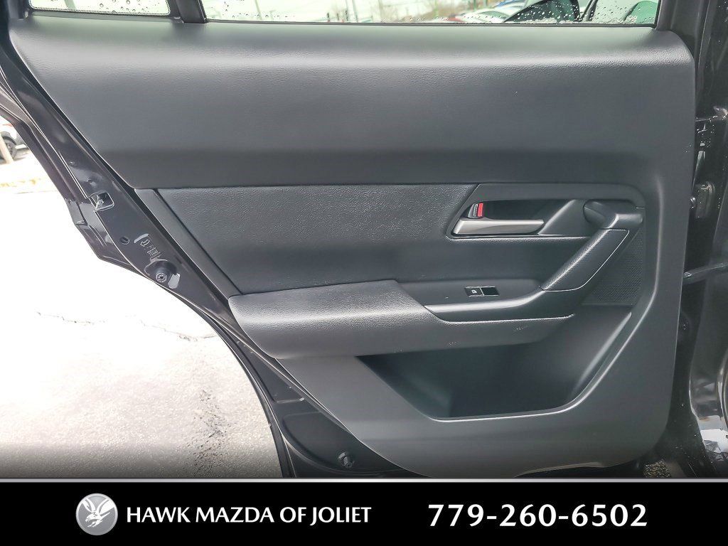 2025 MAZDA CX-50 - Image 16