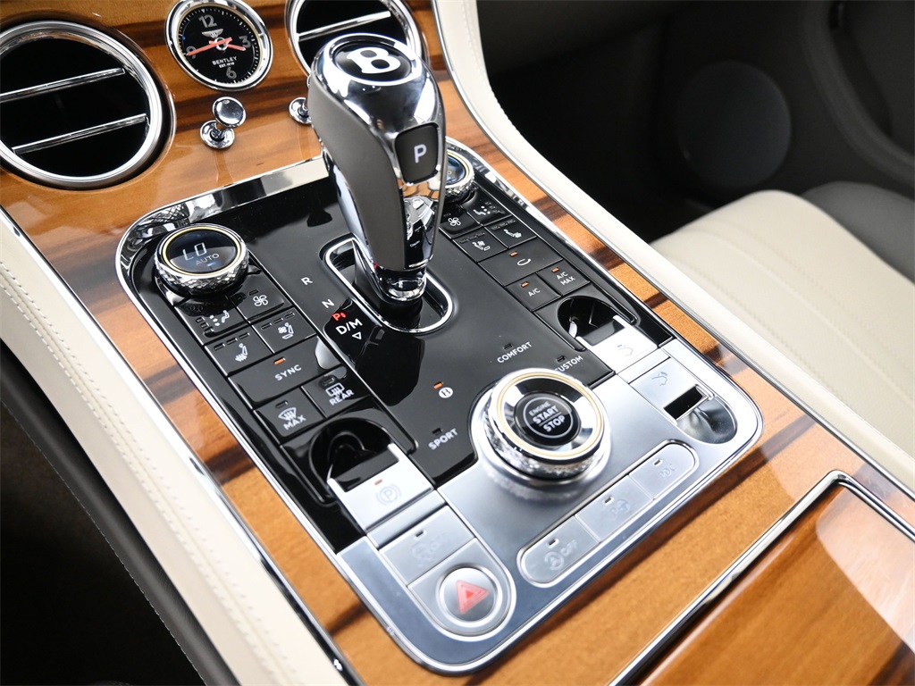 2022 Bentley Continental GT V8 photo 24
