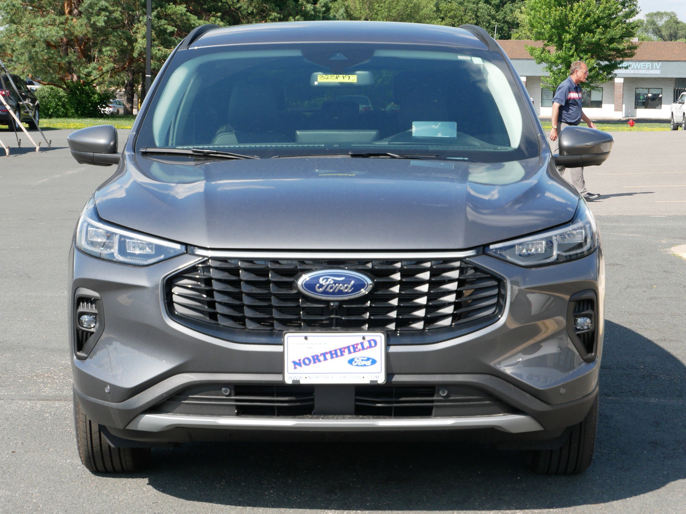 2025 Ford Escape Plug-In Hybrid photo 2