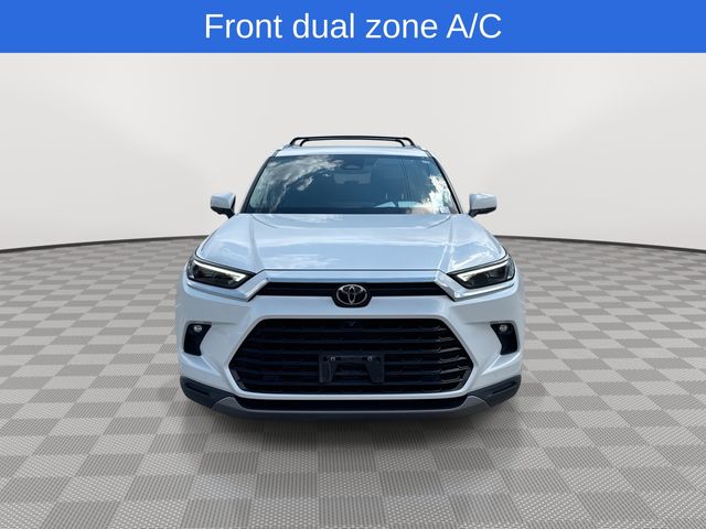 2024 Toyota Grand Highlander Limited photo 3